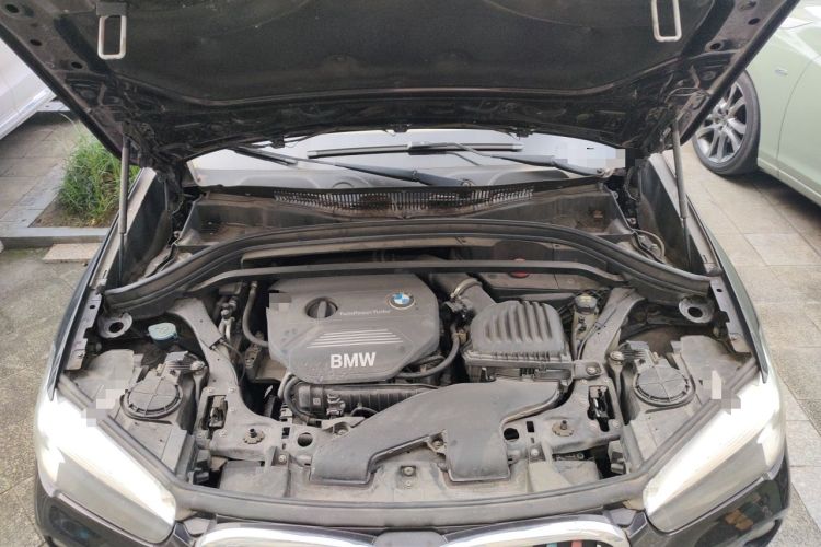 Used BMW X1 2016 sDrive18Li Fashion Model Engine Bay