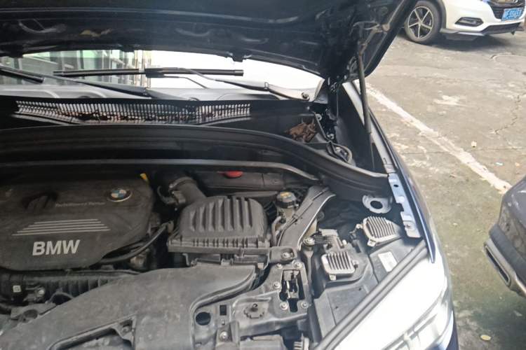 Used BMW X1 2016 sDrive18Li Premium Edition Engine Bay Left