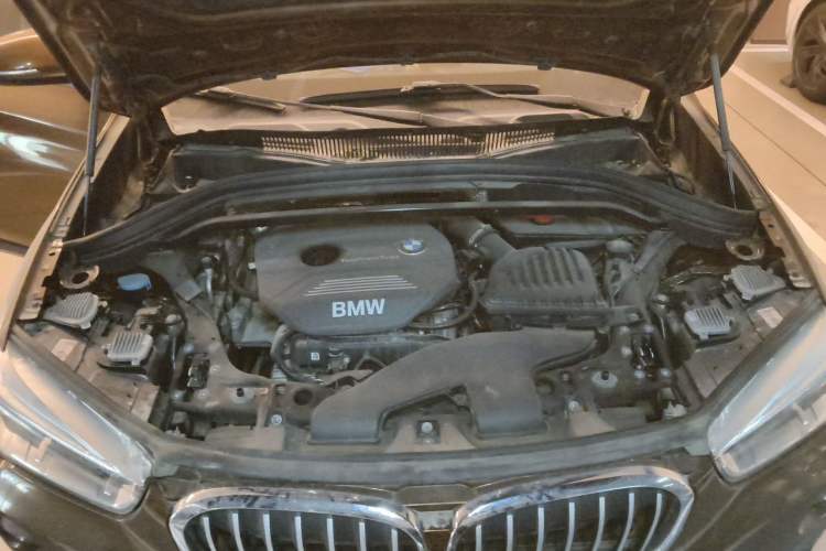Used BMW X1 2016 sDrive18Li Premium Edition Engine Bay