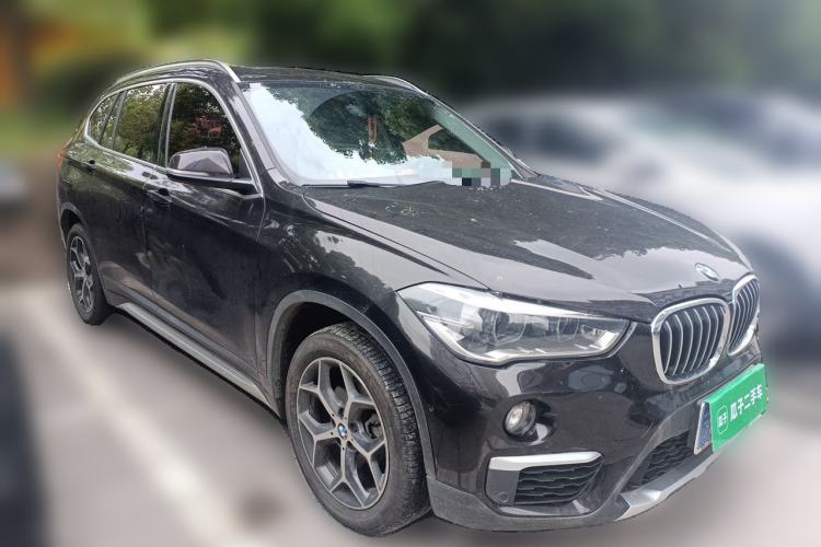 Used BMW X1 2016 sDrive18Li Luxury Model Front Right 45 Deg