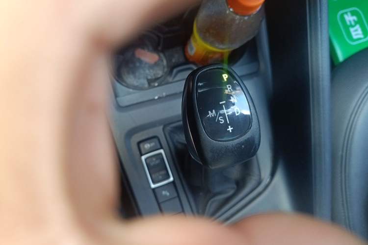 Used BMW X1 2016 sDrive18Li Premium Edition Gear Lever