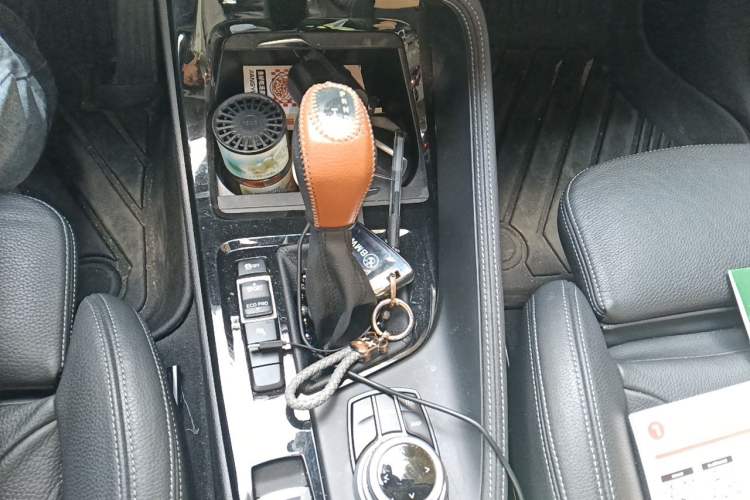 Used BMW X1 2016 sDrive20Li Luxury Model Gear Lever