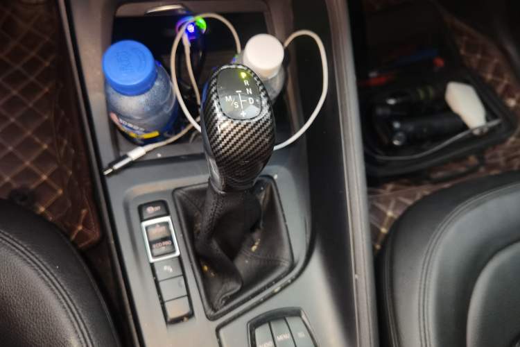 Used BMW X1 2016 sDrive18Li Premium Edition Gear Lever