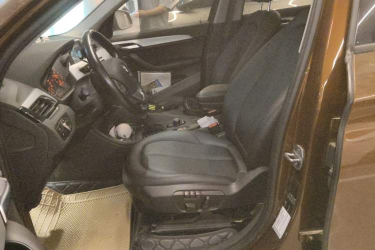 Used BMW X1 2016 sDrive18Li Premium Edition Left Front Seat