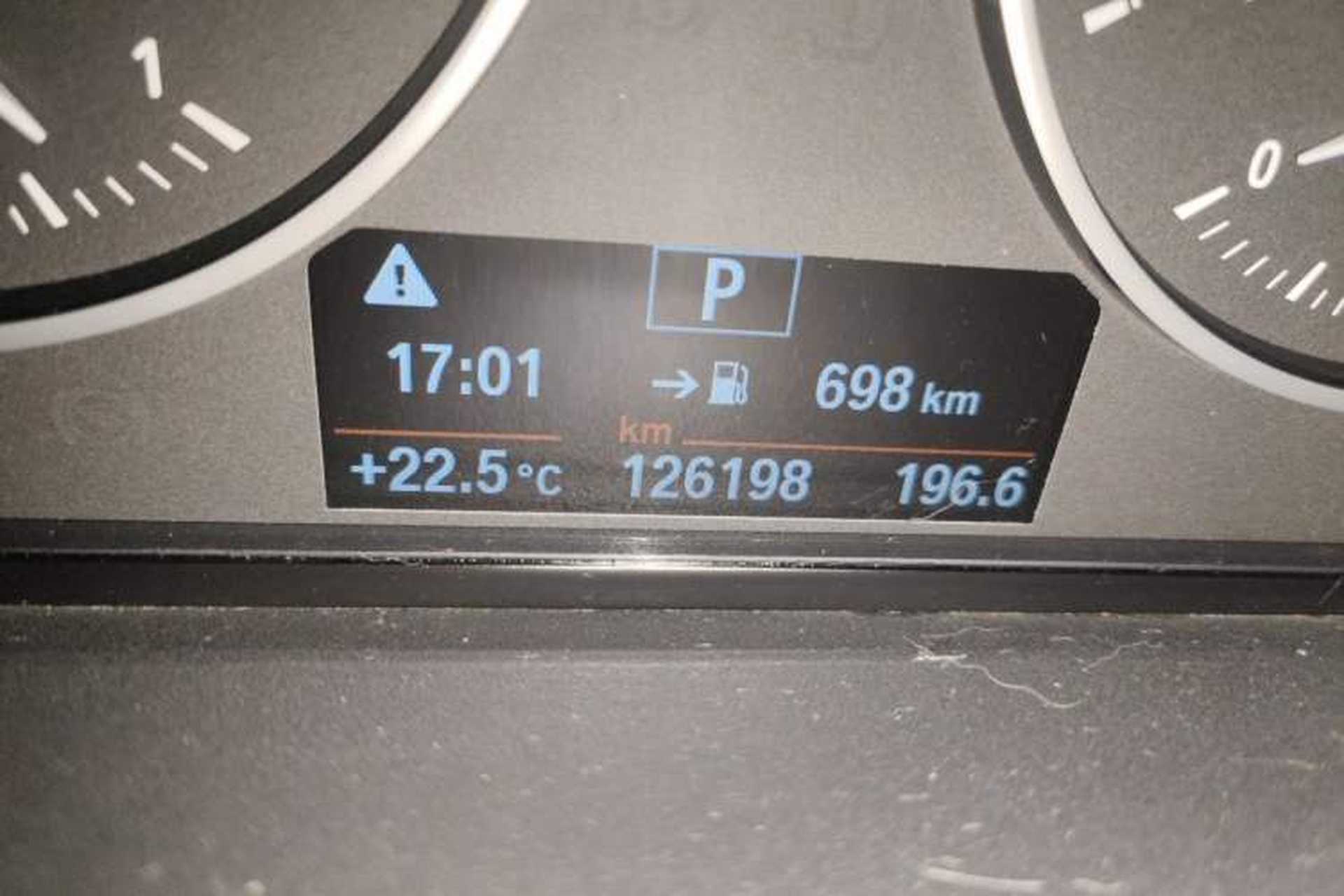 Used BMW X1 2016 sDrive18Li Fashion Model Odometer Close Up