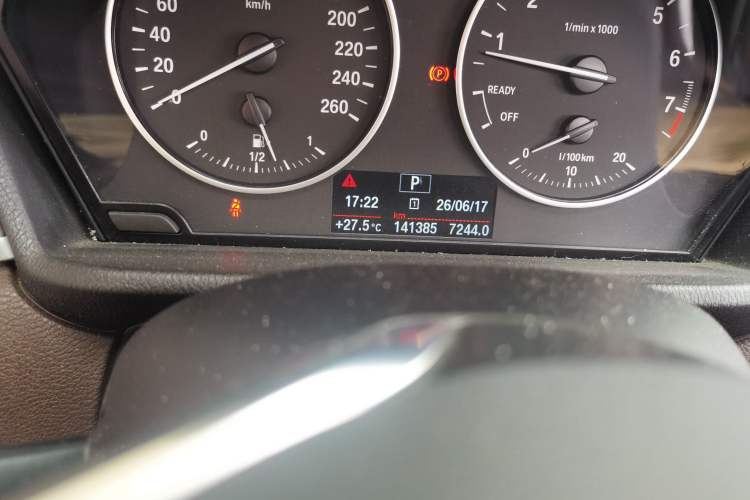 Used BMW X1 2016 sDrive20Li Luxury Model Odometer Close Up