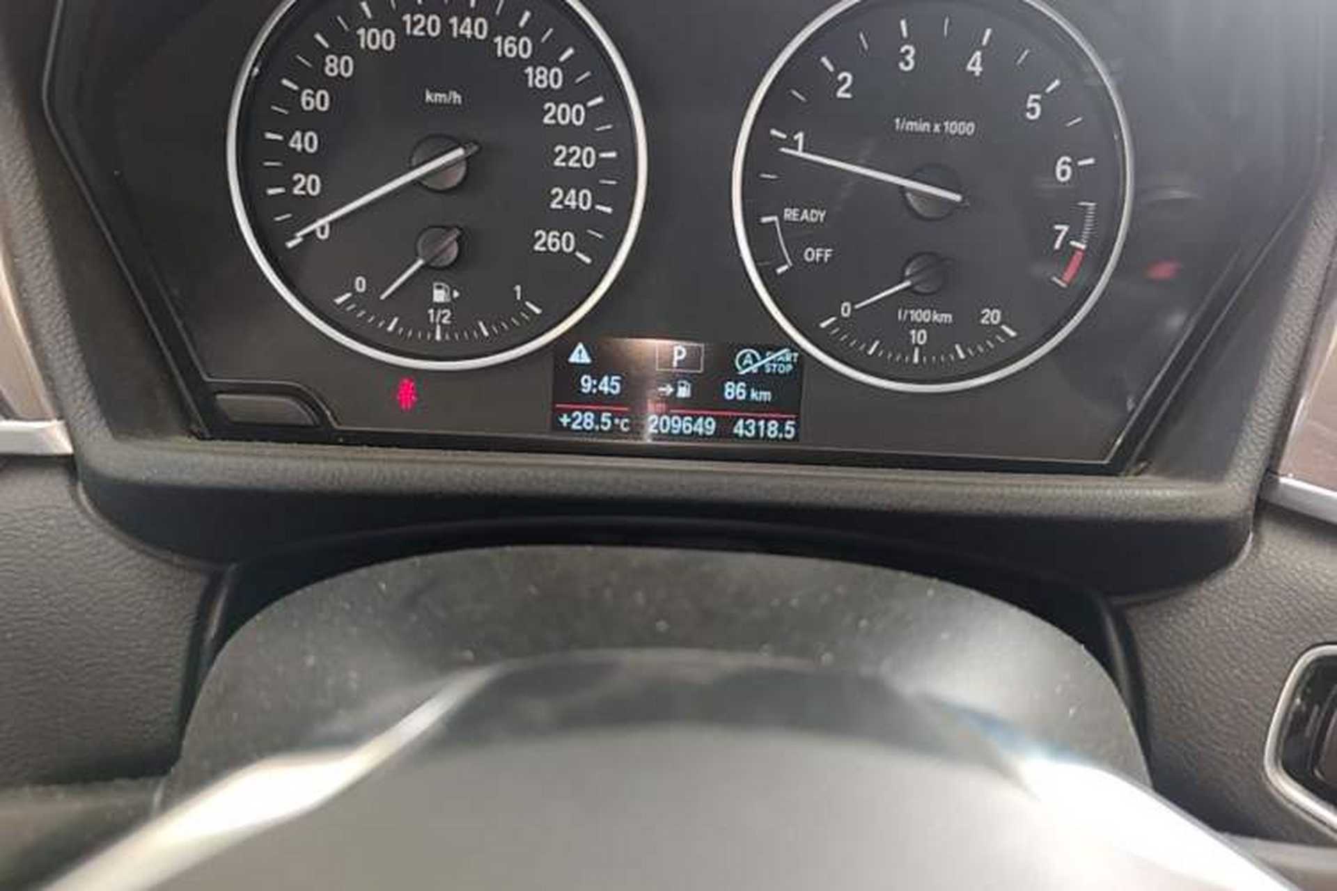 Used BMW X1 2016 sDrive20Li Luxury Model Odometer Close Up