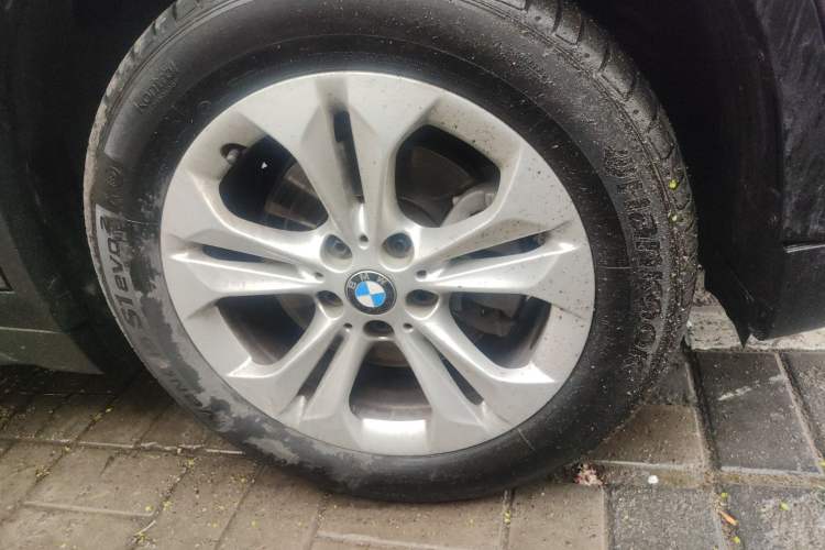 Used BMW X1 2016 sDrive18Li Premium Edition Right Front Wheel Hub