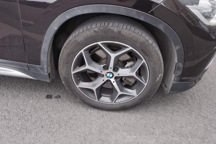 Used BMW X1 2016 sDrive20Li Luxury Model Right Front Wheel Hub
