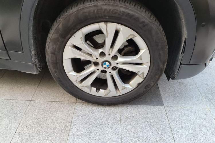 Used BMW X1 2016 sDrive18Li Premium Edition Right Front Wheel Hub