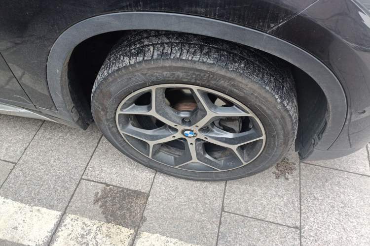 Used BMW X1 2016 sDrive18Li Luxury Model Right Front Wheel Hub
