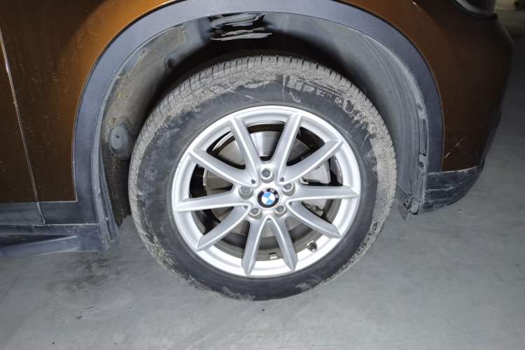 Used BMW X1 2016 sDrive18Li Fashion Model Right Front Wheel Hub