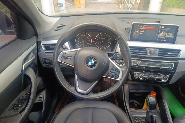Used BMW X1 2016 sDrive18Li Premium Edition Steering Wheel