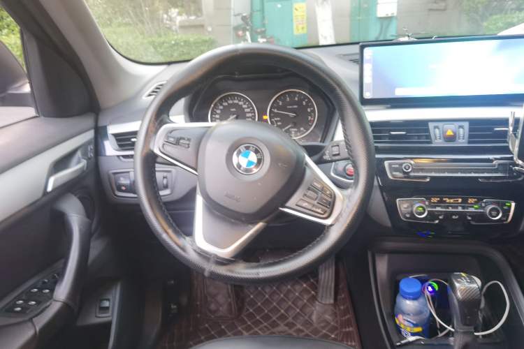 Used BMW X1 2016 sDrive18Li Premium Edition Steering Wheel