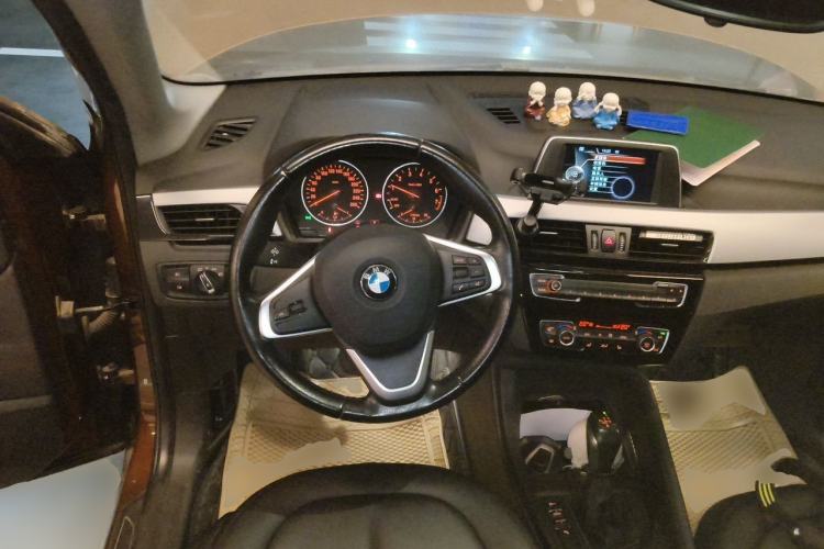 Used BMW X1 2016 sDrive18Li Premium Edition Steering Wheel