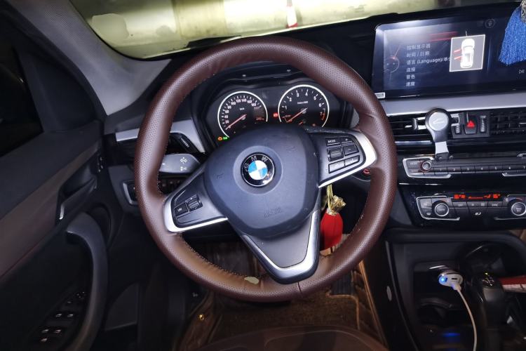 Used BMW X1 2016 sDrive18Li Fashion Model Steering Wheel