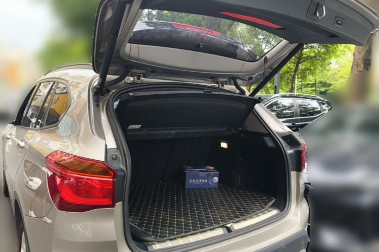 Used BMW X1 2016 sDrive18Li Premium Edition Trunk
