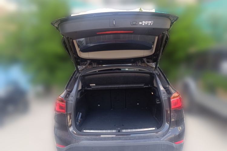 Used BMW X1 2016 sDrive18Li Premium Edition Trunk