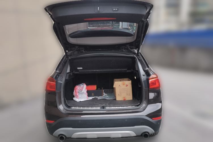 Used BMW X1 2016 sDrive20Li Luxury Model Trunk
