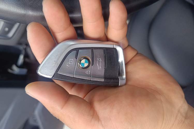 Used BMW X1 2016 sDrive18Li Premium Edition Vehicle Key