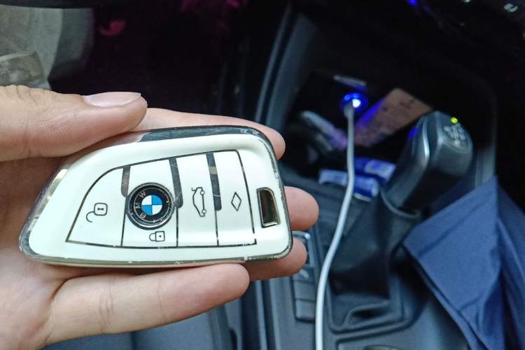 Used BMW X1 2016 sDrive18Li Premium Edition Vehicle Key