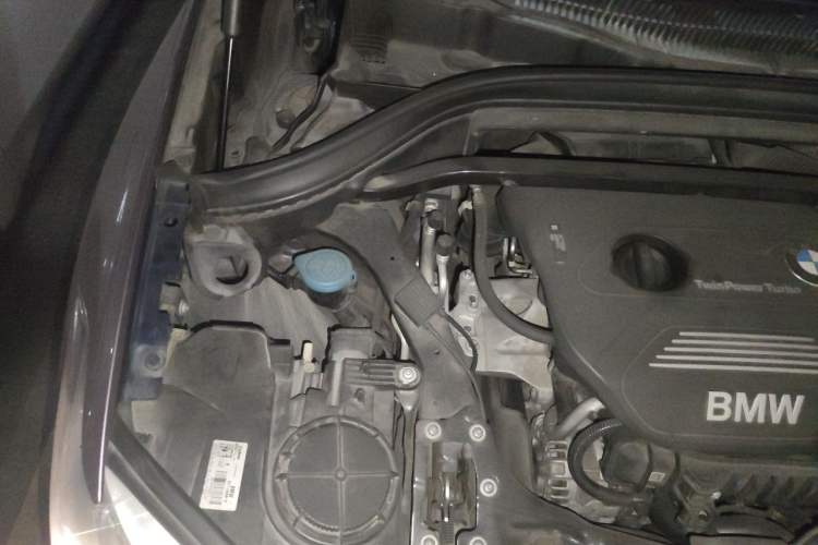 Used BMW X1 2016 sDrive18Li Fashion Model Engine Bay Right