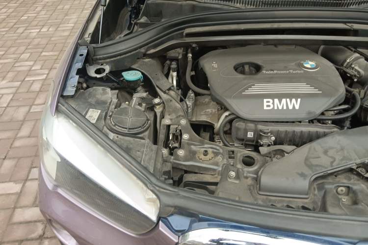 Used BMW X1 2016 sDrive18Li Fashion Model Engine Bay Right