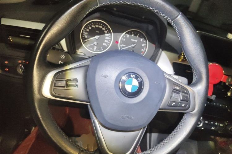 Used BMW X1 2016 sDrive18Li Fashion Model Steering Wheel