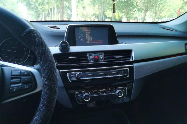 Used BMW X1 2016 sDrive18Li Fashion Model Audio And AC Panel