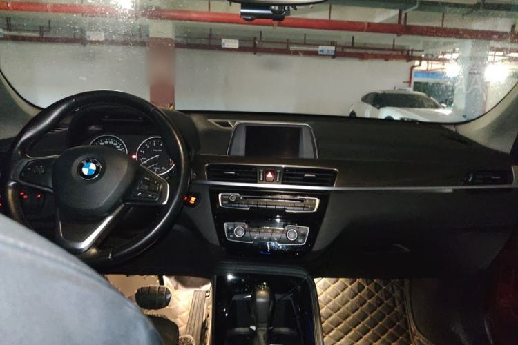 Used BMW X1 2016 sDrive18Li Luxury Model Center Console