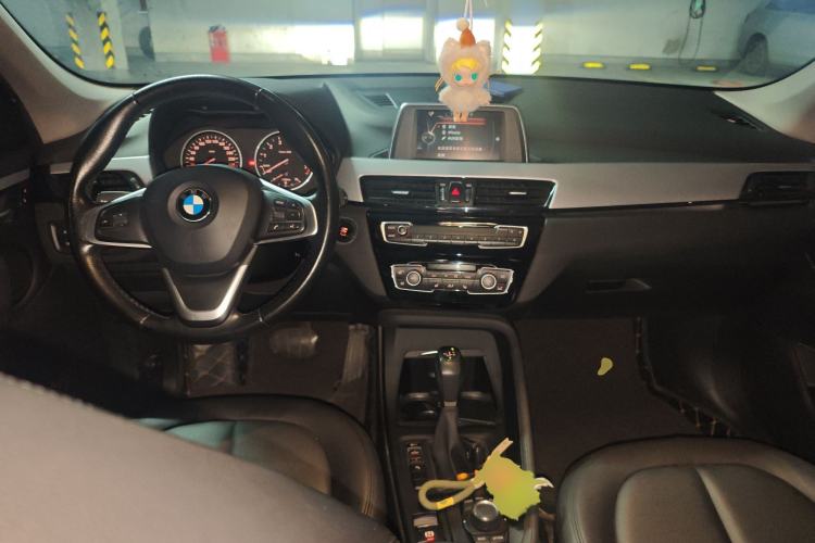Used BMW X1 2016 sDrive18Li Premium Edition Center Console
