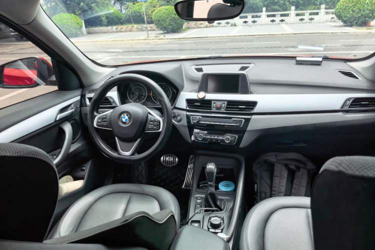 Used BMW X1 2016 sDrive18Li Premium Edition Center Console