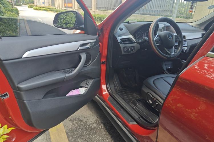 Used BMW X1 2016 sDrive18Li Premium Edition Driver Seat