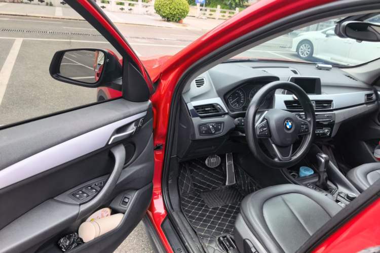 Used BMW X1 2016 sDrive18Li Premium Edition Driver Seat