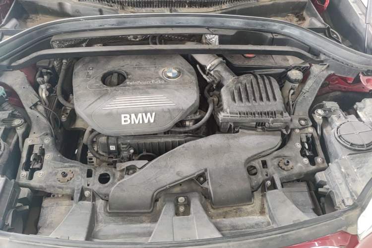 Used BMW X1 2016 sDrive18Li Fashion Model Engine Bay