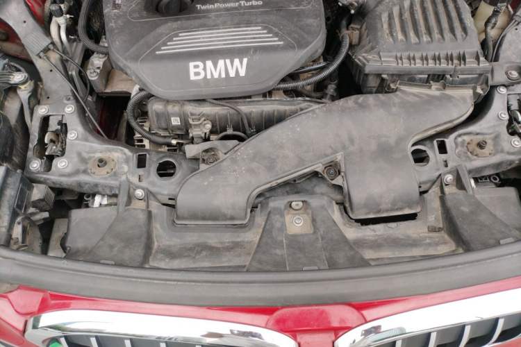 Used BMW X1 2016 sDrive18Li Fashion Model Engine Bay