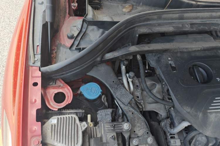 Used BMW X1 2016 sDrive18Li Premium Edition Engine Bay Left