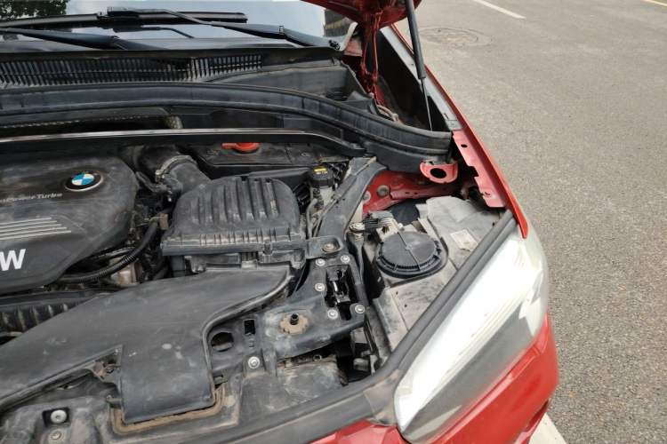 Used BMW X1 2016 sDrive18Li Fashion Model Engine Bay Left