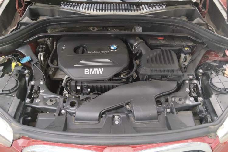 Used BMW X1 2016 sDrive18Li Fashion Model Engine Bay