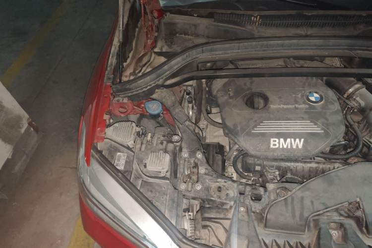 Used BMW X1 2016 sDrive18Li Premium Edition Engine Bay Right