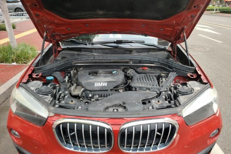 Used BMW X1 2016 sDrive18Li Fashion Model Engine Bay