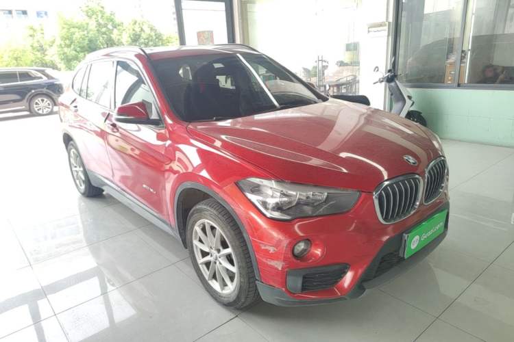 Used BMW X1 2016 sDrive18Li Fashion Model Front Right 45 Deg