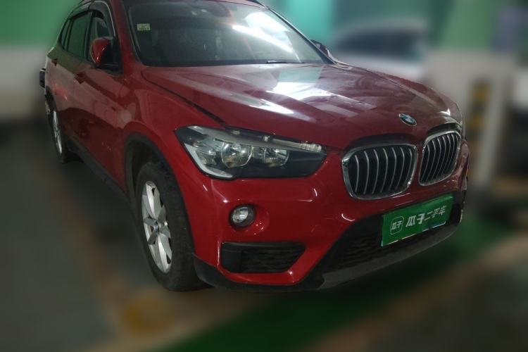 Used BMW X1 2016 sDrive18Li Fashion Model Front Right 45 Deg
