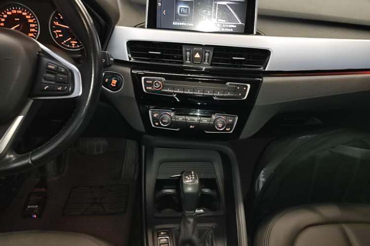 Used BMW X1 2016 sDrive18Li Fashion Model Gear Lever