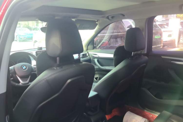Used BMW X1 2016 sDrive18Li Premium Edition Headliner