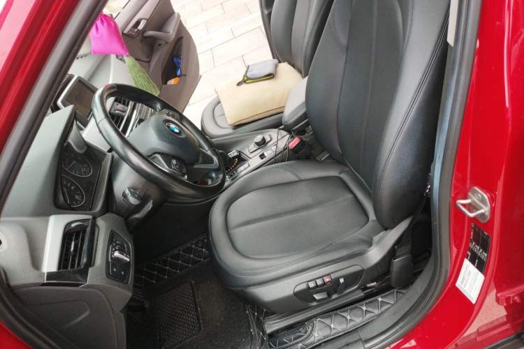 Used BMW X1 2016 sDrive18Li Fashion Model Left Front Seat