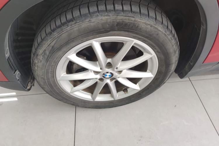 Used BMW X1 2016 sDrive18Li Fashion Model Left Front Wheel Hub
