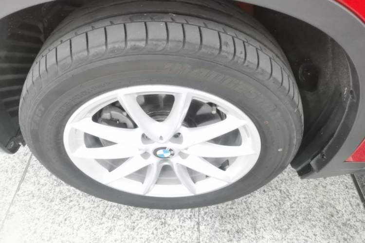 Used BMW X1 2016 sDrive18Li Fashion Model Left Front Wheel Hub