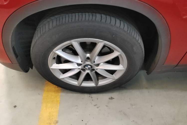 Used BMW X1 2016 sDrive18Li Fashion Model Left Front Wheel Hub