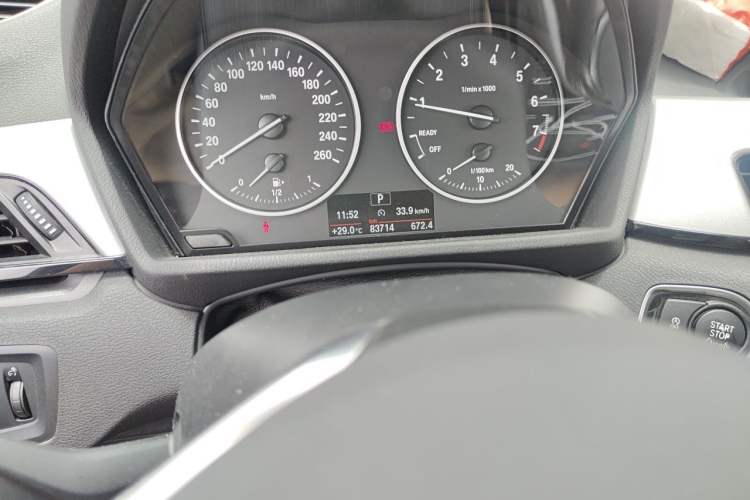 Used BMW X1 2016 sDrive18Li Premium Edition Odometer Close Up